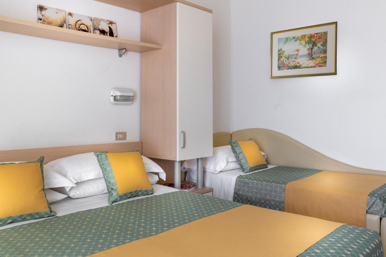 Hotel Principe 卡托利卡 外观 照片