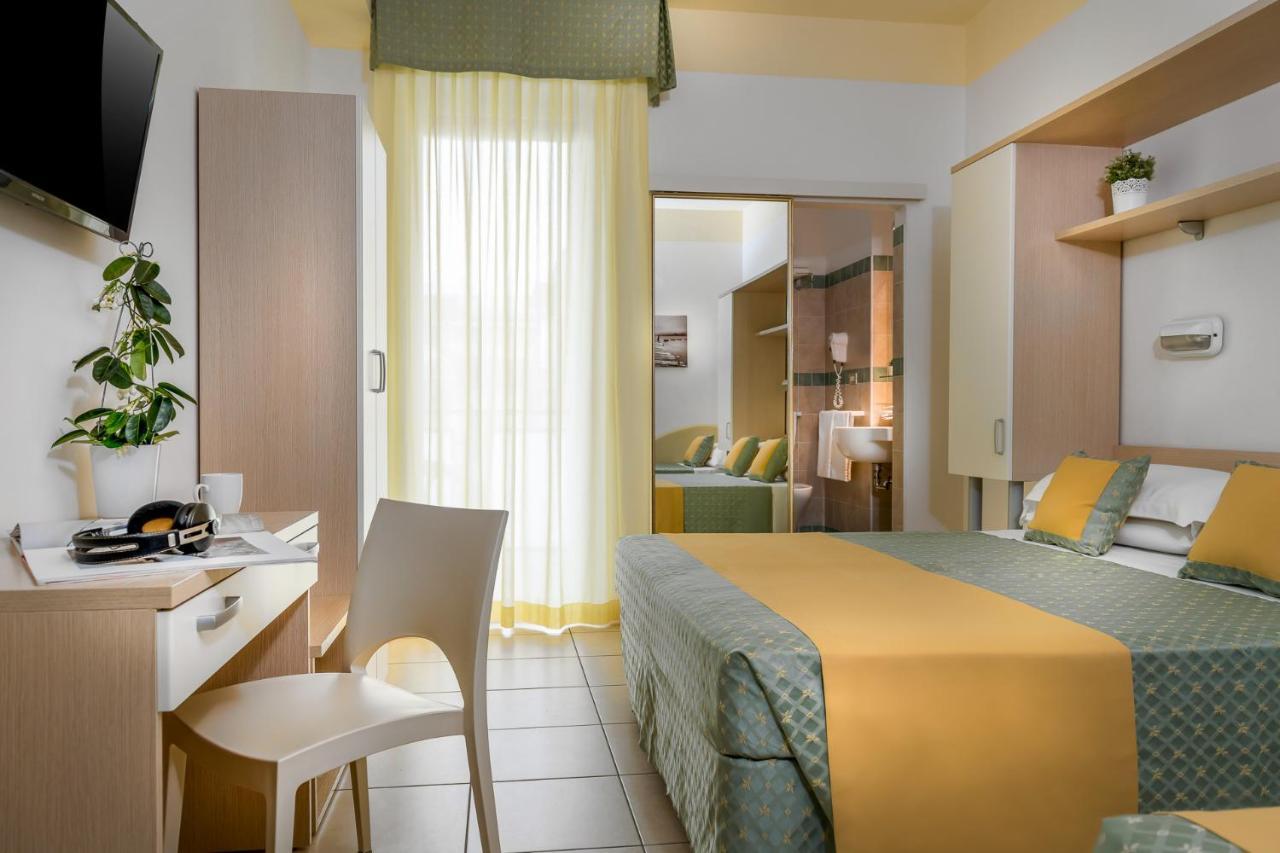 Hotel Principe 卡托利卡 外观 照片