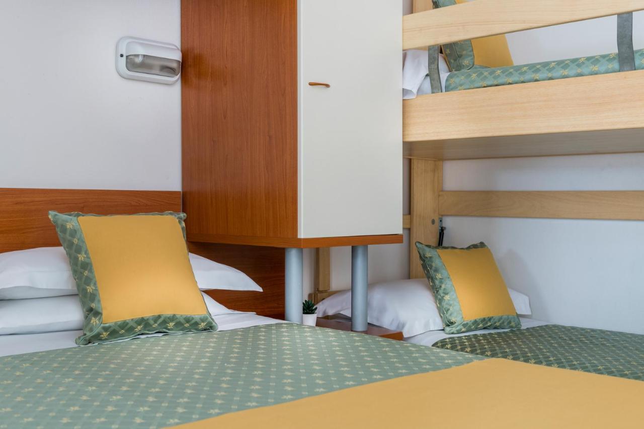 Hotel Principe 卡托利卡 外观 照片