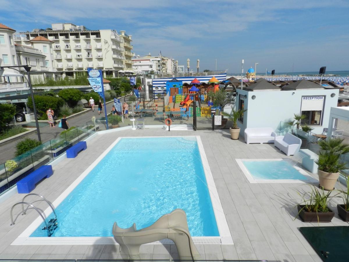 Hotel Principe 卡托利卡 外观 照片